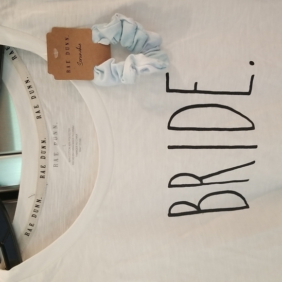 💕RAE DUNN💕 Bride T-Shirt & Something Blue Scrunchie Large L NWT - Picture 7 of 11